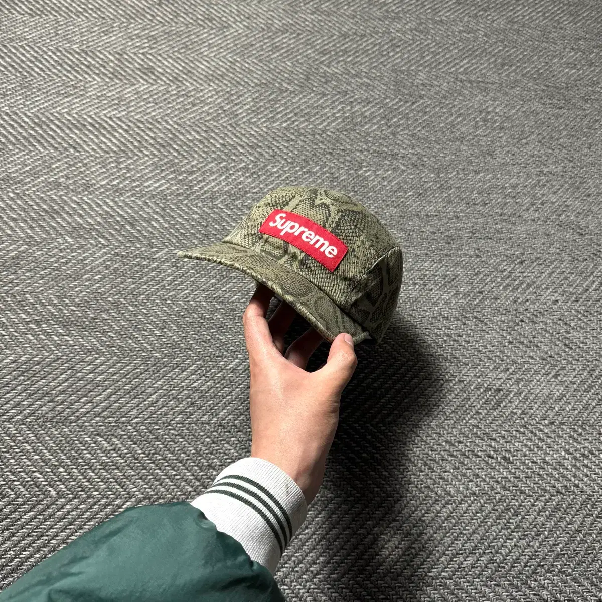 thumbnail-0
